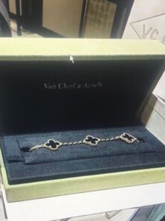 Van Cleef & Arpels Jewelry - Authentic Van Cleef & Arpels Vintage Alhambra 18K Yellow Gold Bracelet